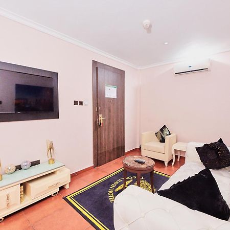 Oak Haven Hotel & Suites Port Harcourt Exterior photo