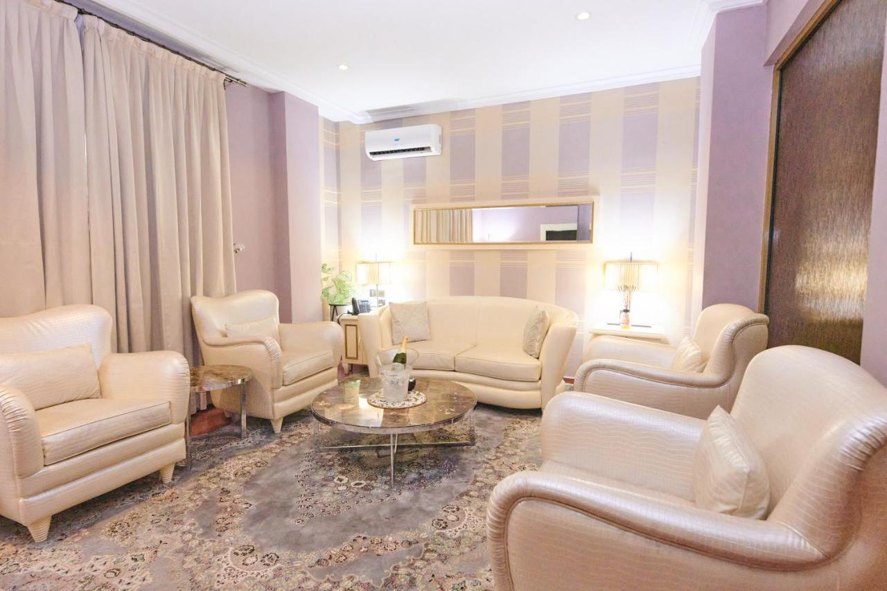 Oak Haven Hotel & Suites Port Harcourt Exterior photo