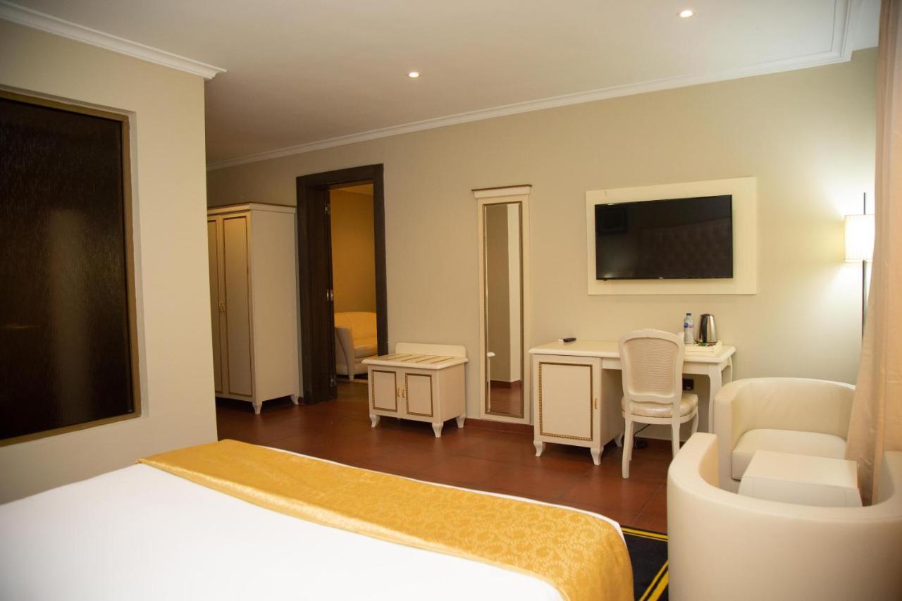 Oak Haven Hotel & Suites Port Harcourt Exterior photo