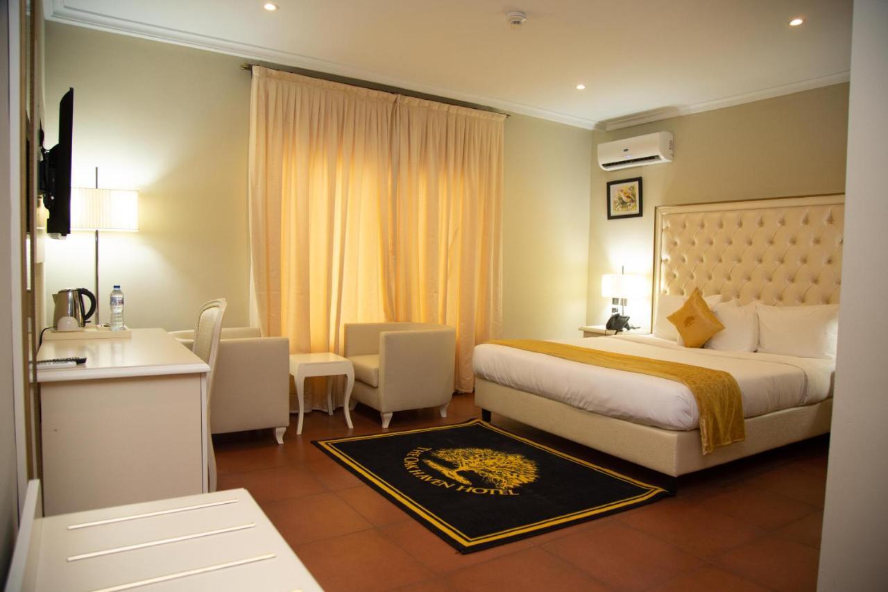 Oak Haven Hotel & Suites Port Harcourt Exterior photo
