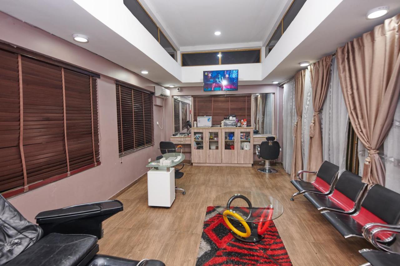 Oak Haven Hotel & Suites Port Harcourt Exterior photo