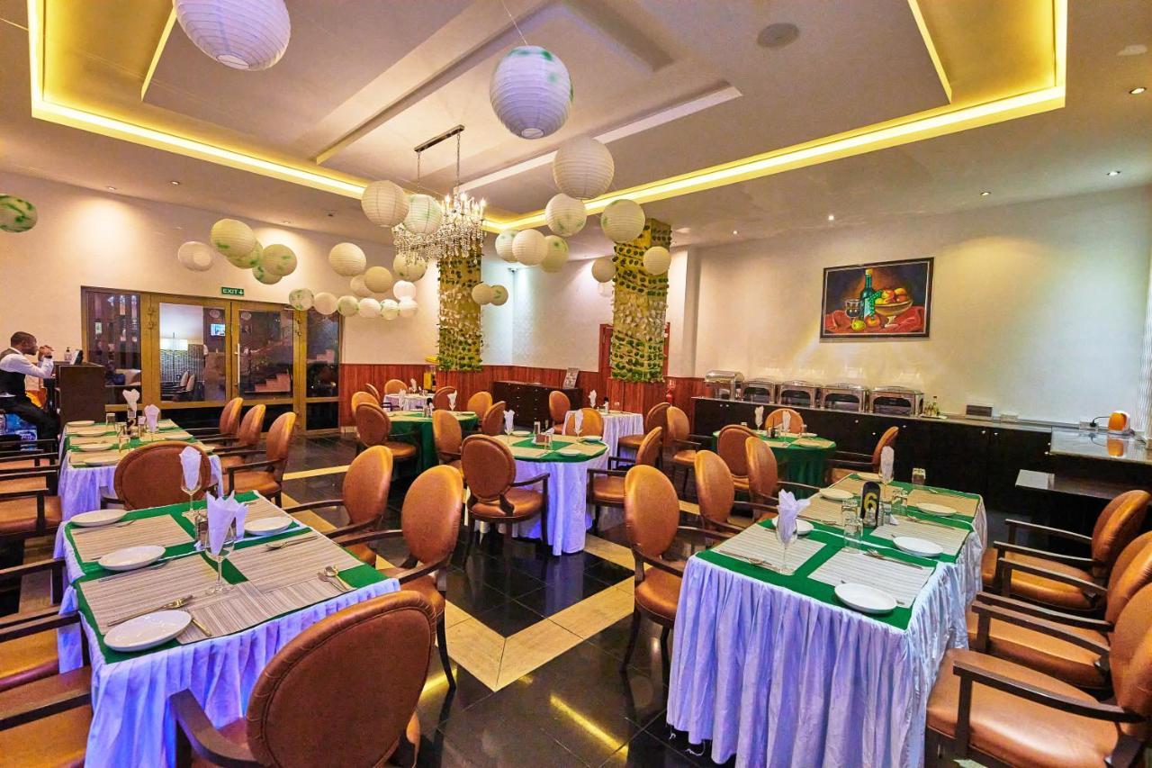 Oak Haven Hotel & Suites Port Harcourt Exterior photo